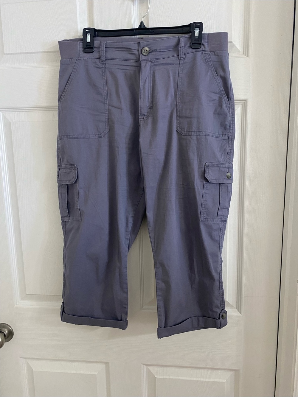 Lee Lavender Cargo Capri Pants